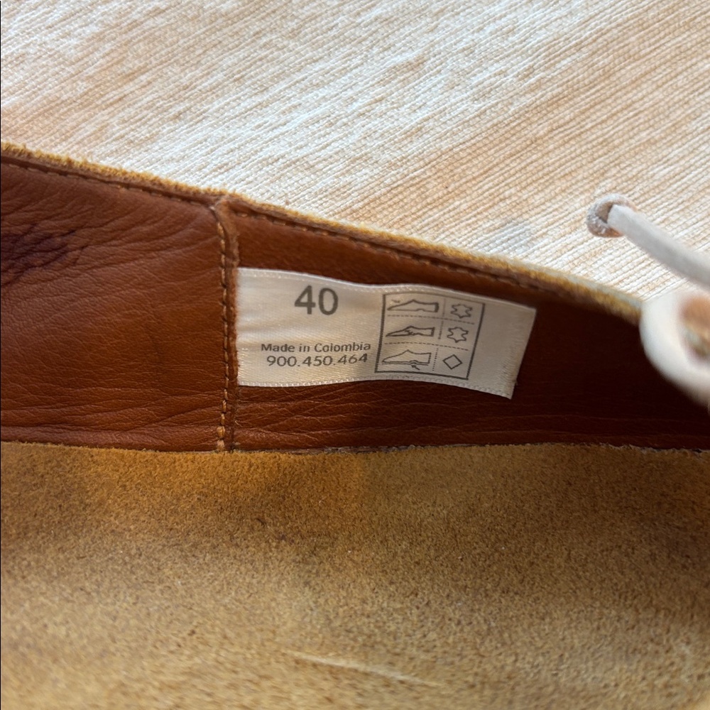 Sergio Tomani Women's Tan Leather Sandals - Picture 3 of 3